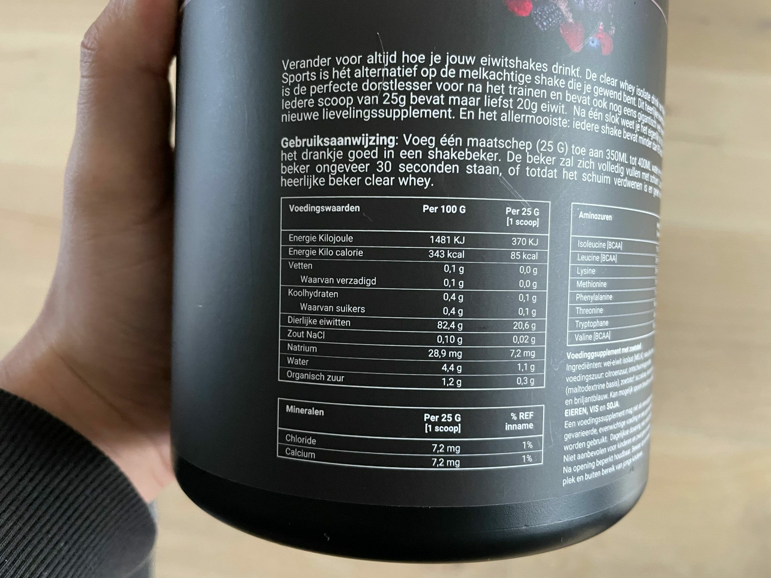 Welke ingrediënten en voedingswaarden heeft de Matchu Sports Clear Whey?